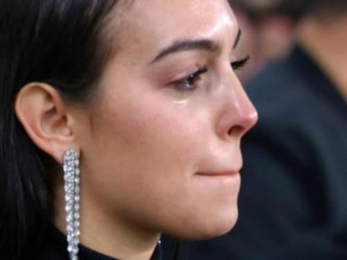 Cristiano Ronaldo fa gioire i tifosi della Juventus. Georgina si commuove in tribuna