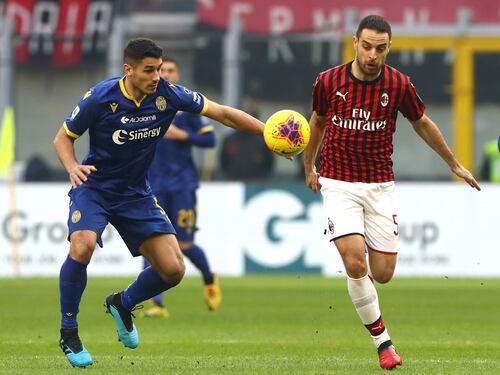Serie A, il Milan non sfonda contro il Verona. La Lazio ne fa 5 alla Spal e vola al secondo posto