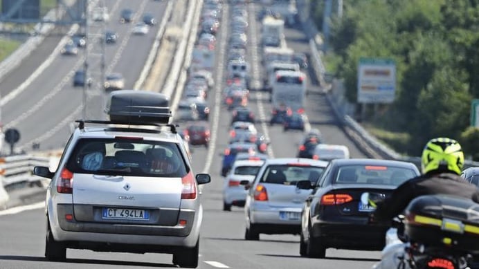Per le nuove nate spese alle stelle e lavori al rallenty