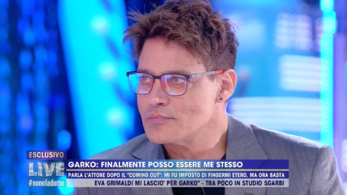 "Da domani non mi vedrete più in tv". E così Gabriel Garko esce di scena dopo il suo coming out