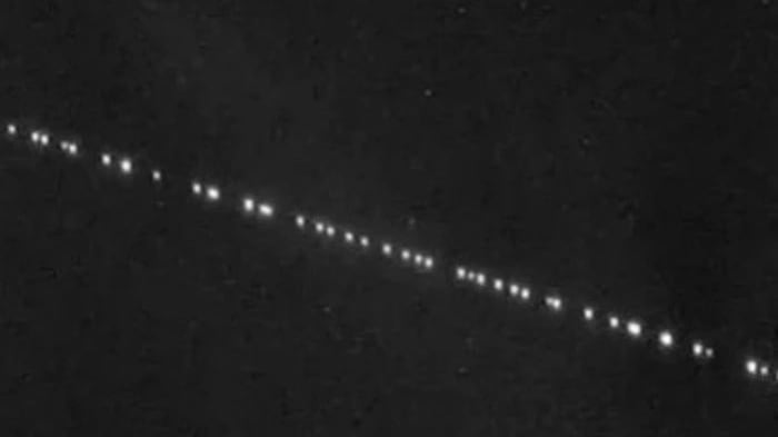 Una scia luminosa nel cielo: ecco cos'è successo questa notte
