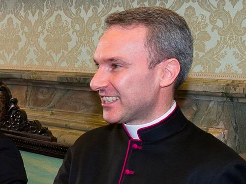 Pedofilia, Monsignor Capella ammette le sue responsabilità