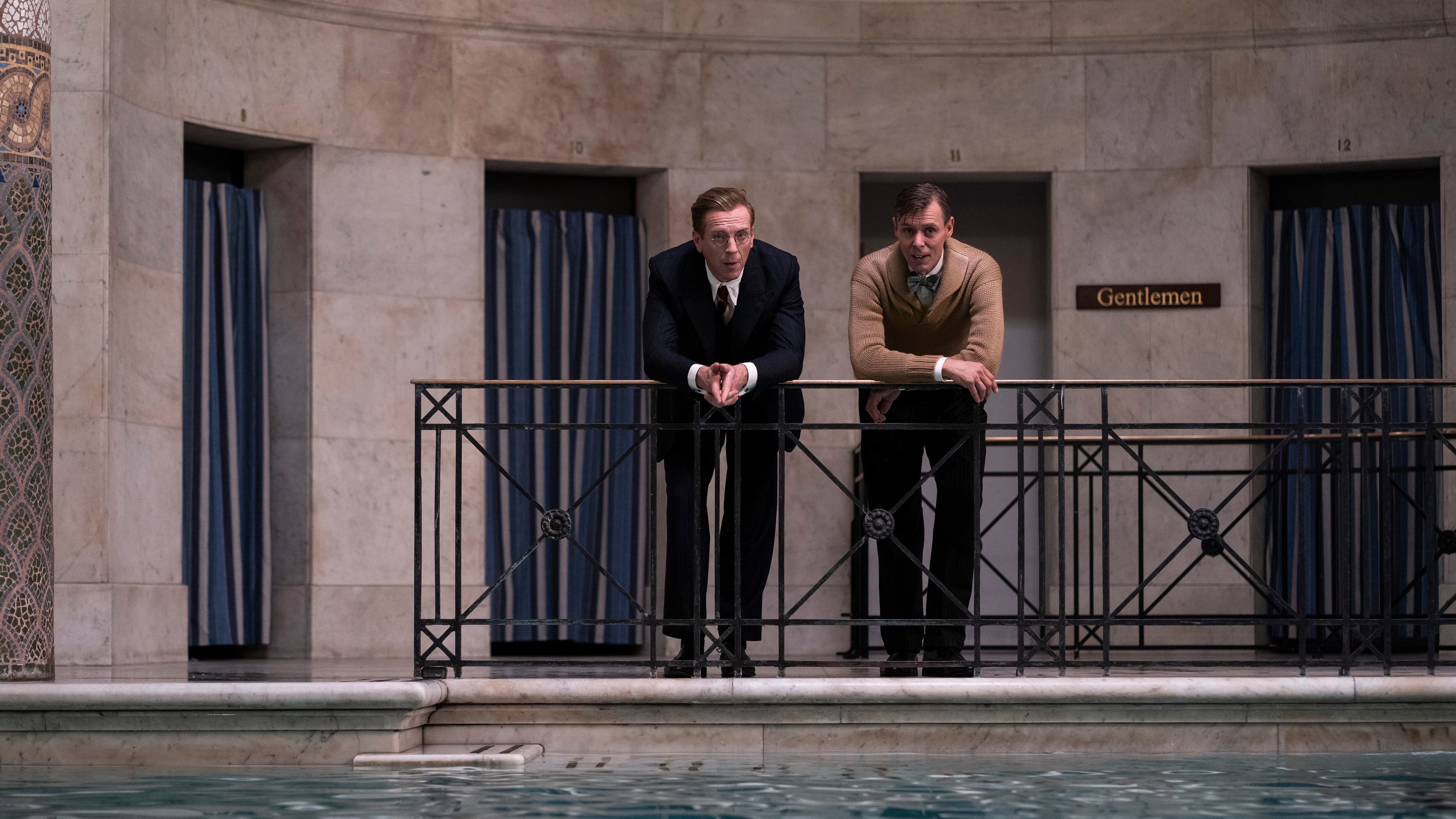 Una storia (vera) di amicizia e di spionaggio. In streaming arriva "Una spia tra noi"