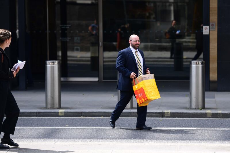 Deutsche Bank licenzia 18.000 dipendenti 4
