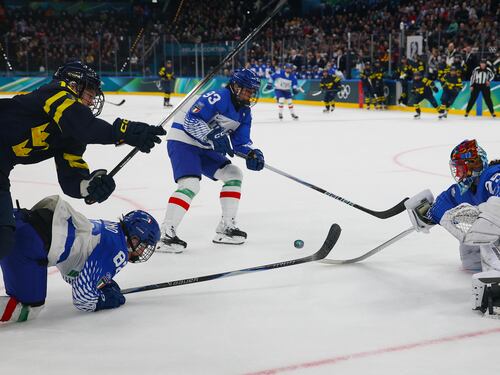 Milano-Cortina, la Svezia affonda l’Italia femminile di hockey su ghiaccio