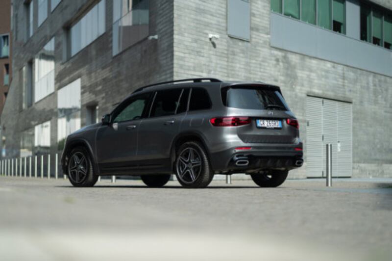 Mercedes-Benz EQB e GLB: guarda la gallery 8