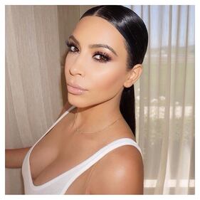 Kim Kardashian: 42 milioni di fan su Instagram e scatto hot 4
