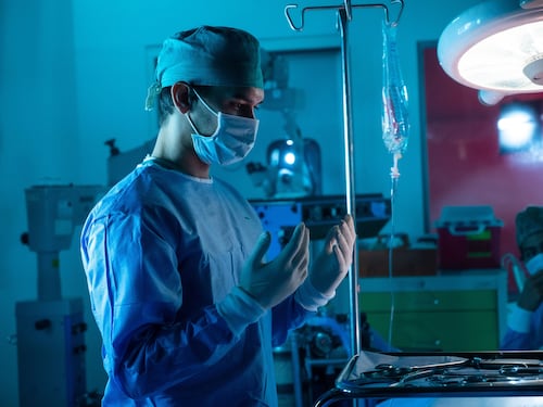 La vera storia di Dottor Morte, il neurochirurgo assassino che mutilava i pazienti