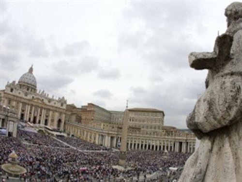 Incontri per preparare la scissione del Pdl? Giallo sul legame tra il Vaticano e gli alfaniani