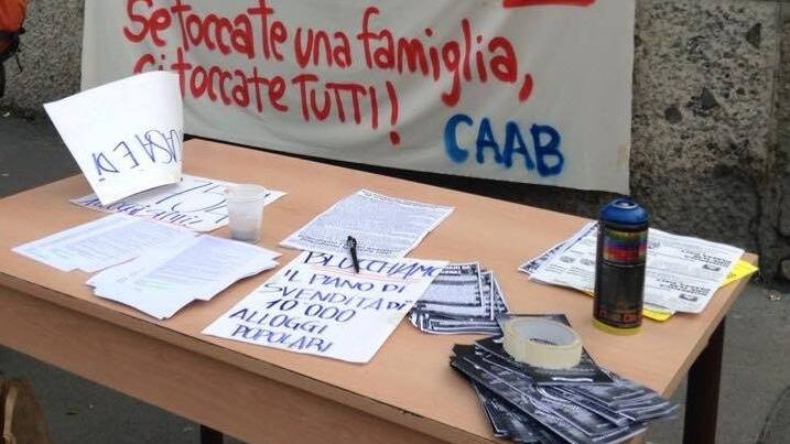 Barona, soldi e obbligo di resistenza alla polizia in cambio di alloggi nelle case popolari