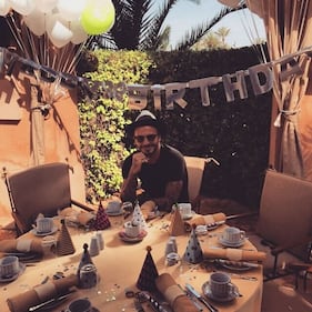 David Beckham, reunion delle Spice Girls per il compleanno 5