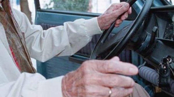 Un centralino dedicato e il controllo dei custodi per gli over 65 a casa