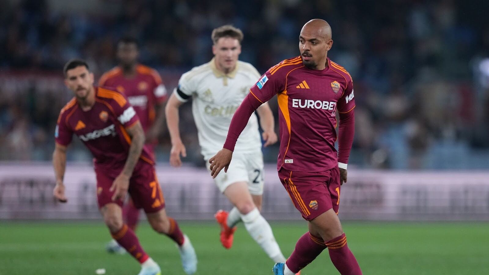 Malen sontuoso, la sua tripletta regala la vittoria alla Roma sul Pisa