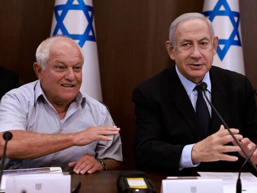 Prima volta di un ministro israeliano a Riad. I sauditi: "È tempo di uno Stato palestinese"