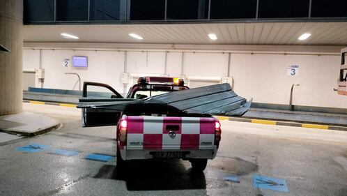 Tornado si abbatte sull'aeroporto di Trapani: gravi danni alla struttura 1
