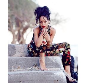 Grecia, Rihanna torna senza veli: ecco gli scatti 2