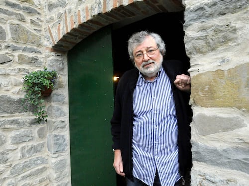 Guccini, le canzoni più famose che hanno fatto la storia della musica italiana