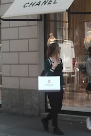 Ilary Blasi, shopping a Milano con l'amica Morena 4