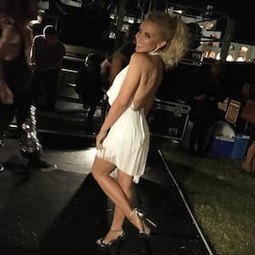 Kylie Minogue sexy per un calendario 2