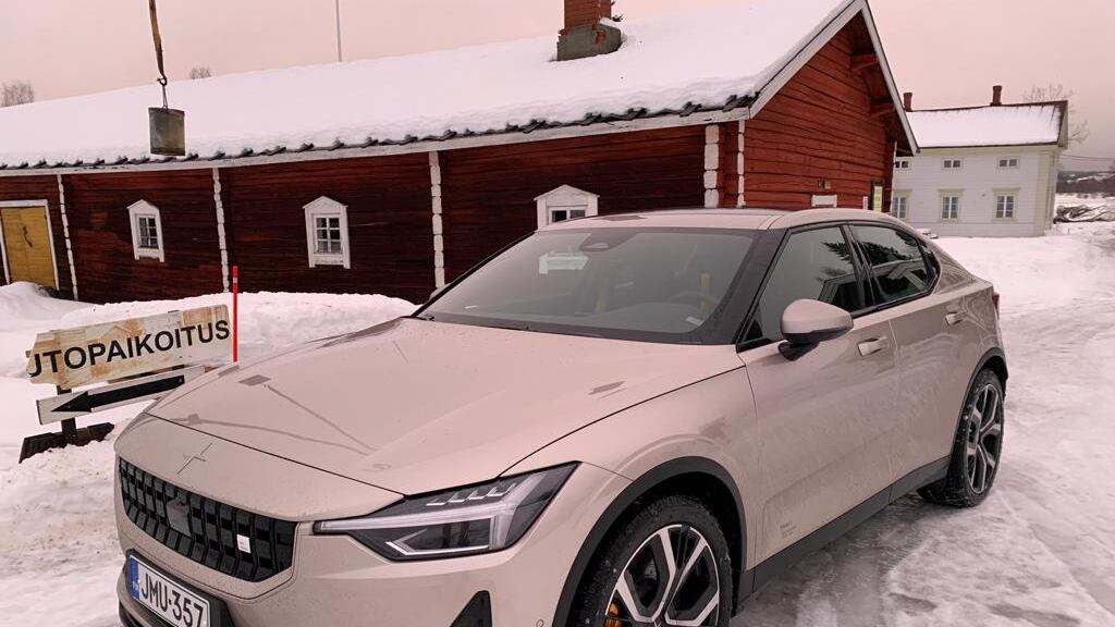 Polestar 2, in Lapponia il primo contatto con la fastback elettrica