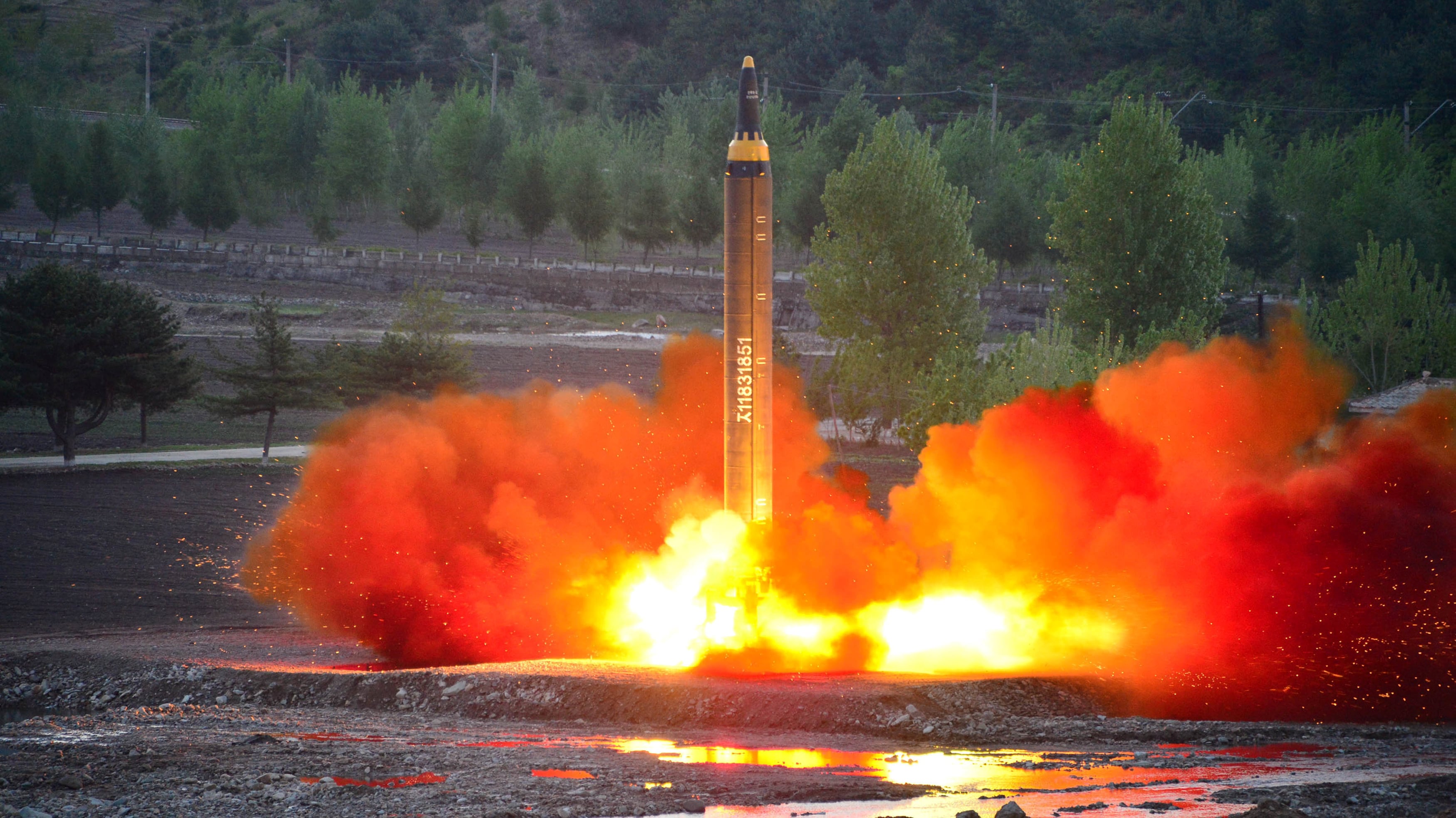 Kim testa il missile che può colpire l'America