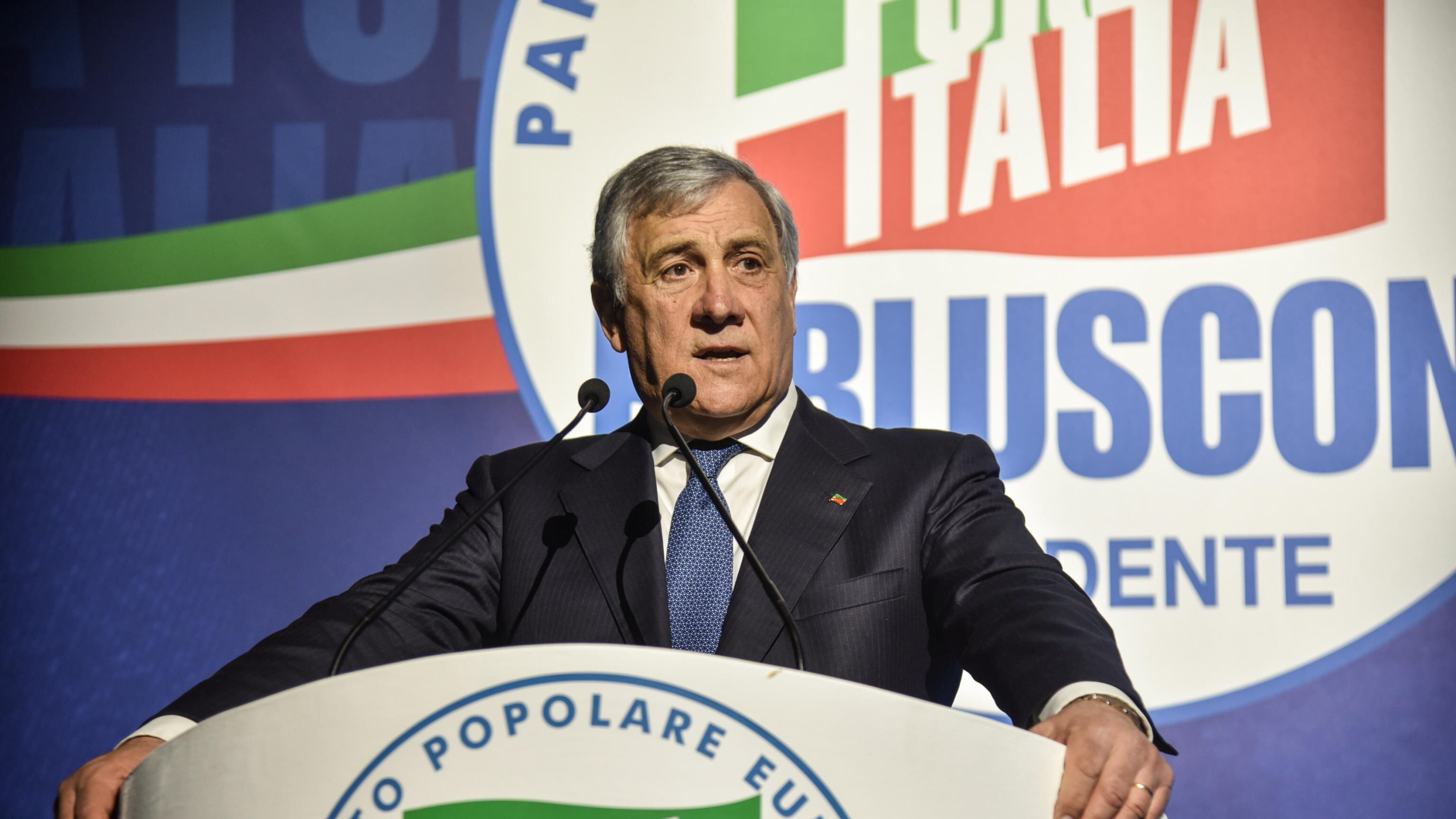 "L'abbraccio con Silvio. È soddisfatto del voto e ci ha dato i compiti"