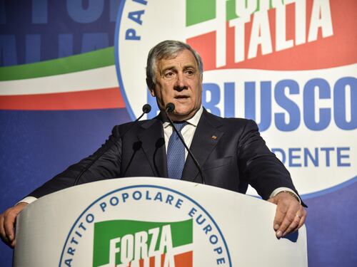 Tajani apre la convention azzurra: "Noi leali e affidabili"