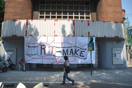 Occupato il cinema Maestoso in Piazza Lodi 4