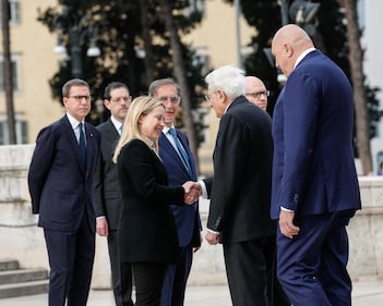 25 aprile, Mattarella e Meloni all'Altare della Patria 1
