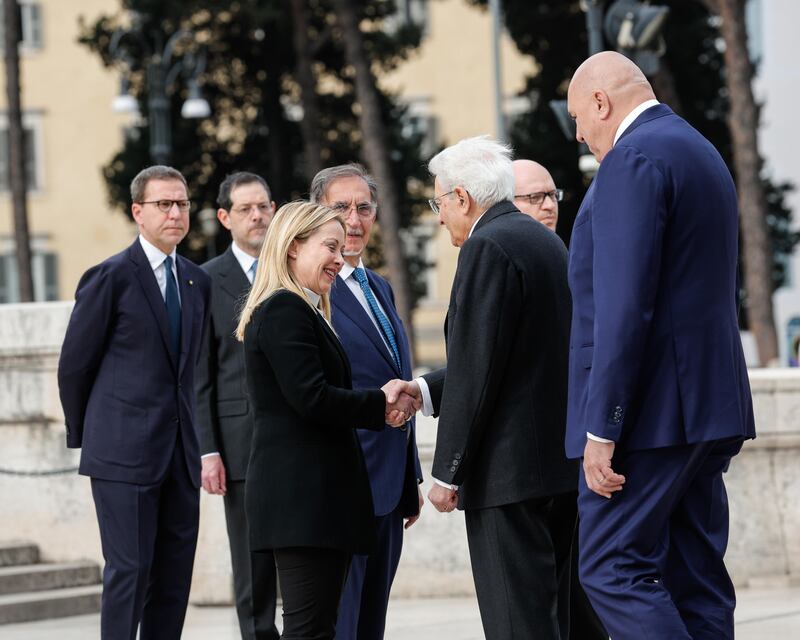25 aprile, Mattarella e Meloni all'Altare della Patria 1