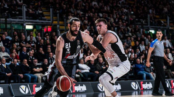 Basket, Bologna e Brescia in vetta alla classifica. Milano ko a Sassari