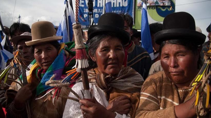 Ecco la Bolivia drogata di revolución