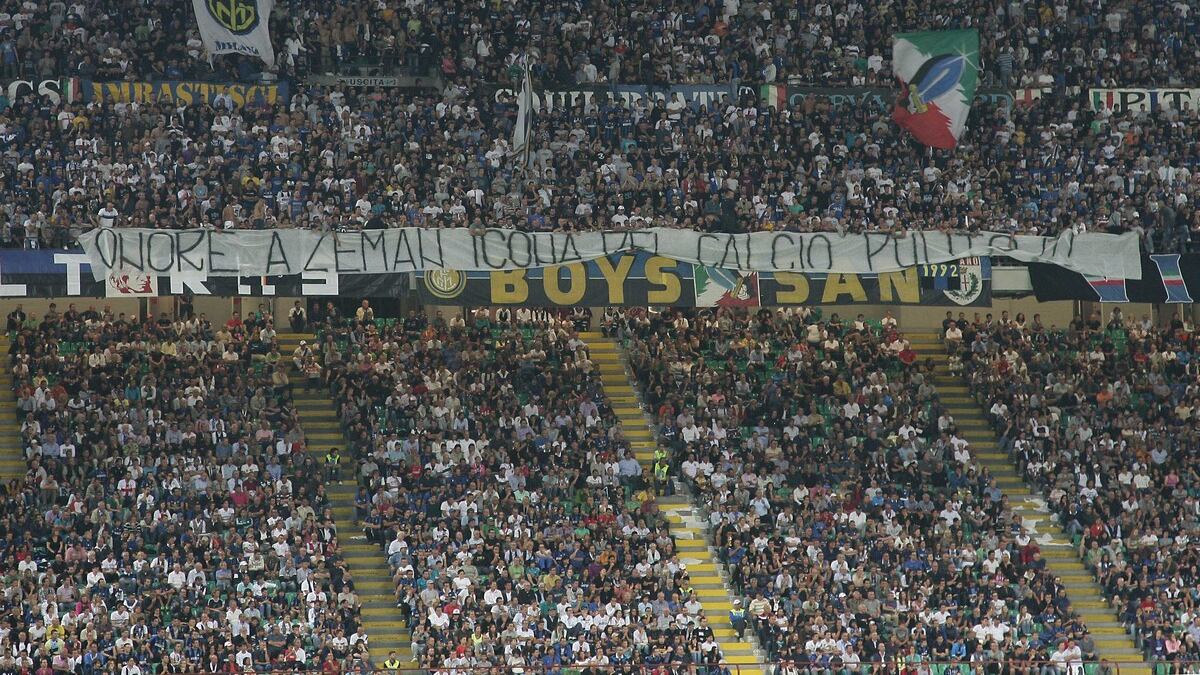 I tifosi dell'Inter a Zeman: "Icona del calcio pulito"