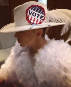 Lady Gaga per Hillary Clinton e le proteste negli Usa 18