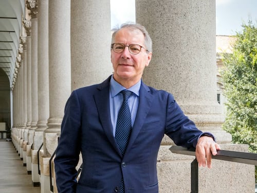 Stop a dad e quarantene. Consensi trasversali sulla "svolta" di Zuccotti