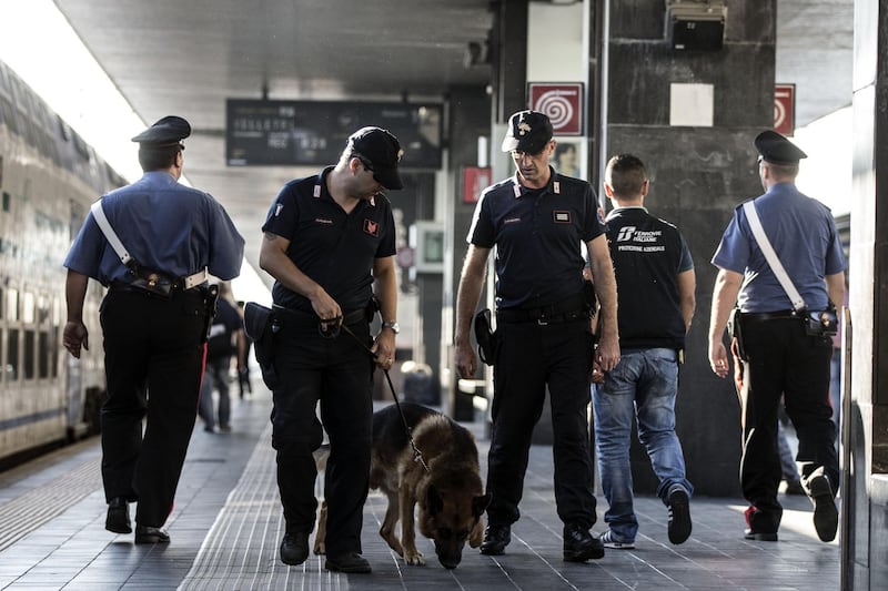 Controlli nelle stazioni per il Giubileo 4