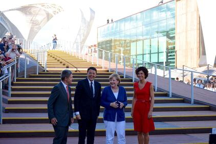 Merkel a Expo con il marito 4