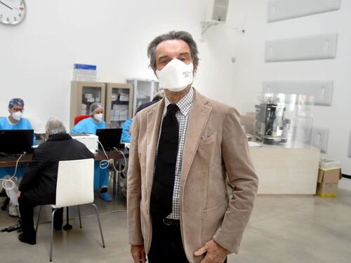 Vaccini, ad aprile parte Poste. Ma la Lombardia resta rossa