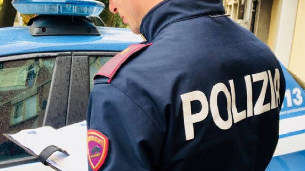 Livorno, terrore al parco: bimba ferita alla testa da un pallino di piombo