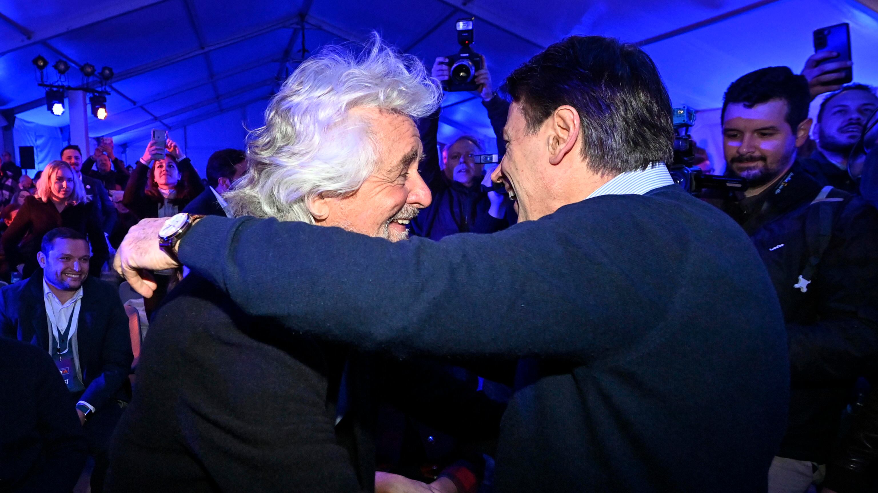 Adesso Conte predica contro il patriarcato. Ma il M5s sul sessismo ha battuto tutti i record