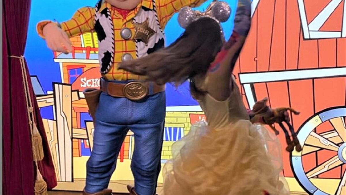 "Vorrei ballare con papà". La struggente sorpresa della moglie di Frizzi alla figlia