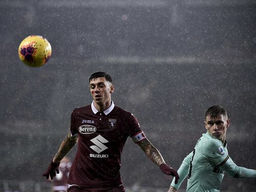 Inter, sospiro di sollievo per Barella: si opera ma i legamenti sono salvi