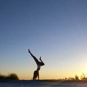 Naike Rivelli e lo yoga, foto 11