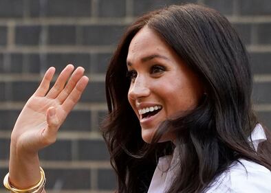 Meghan Markle presenta la sua capsule collection di abbigliamento femminile per lavoro 6