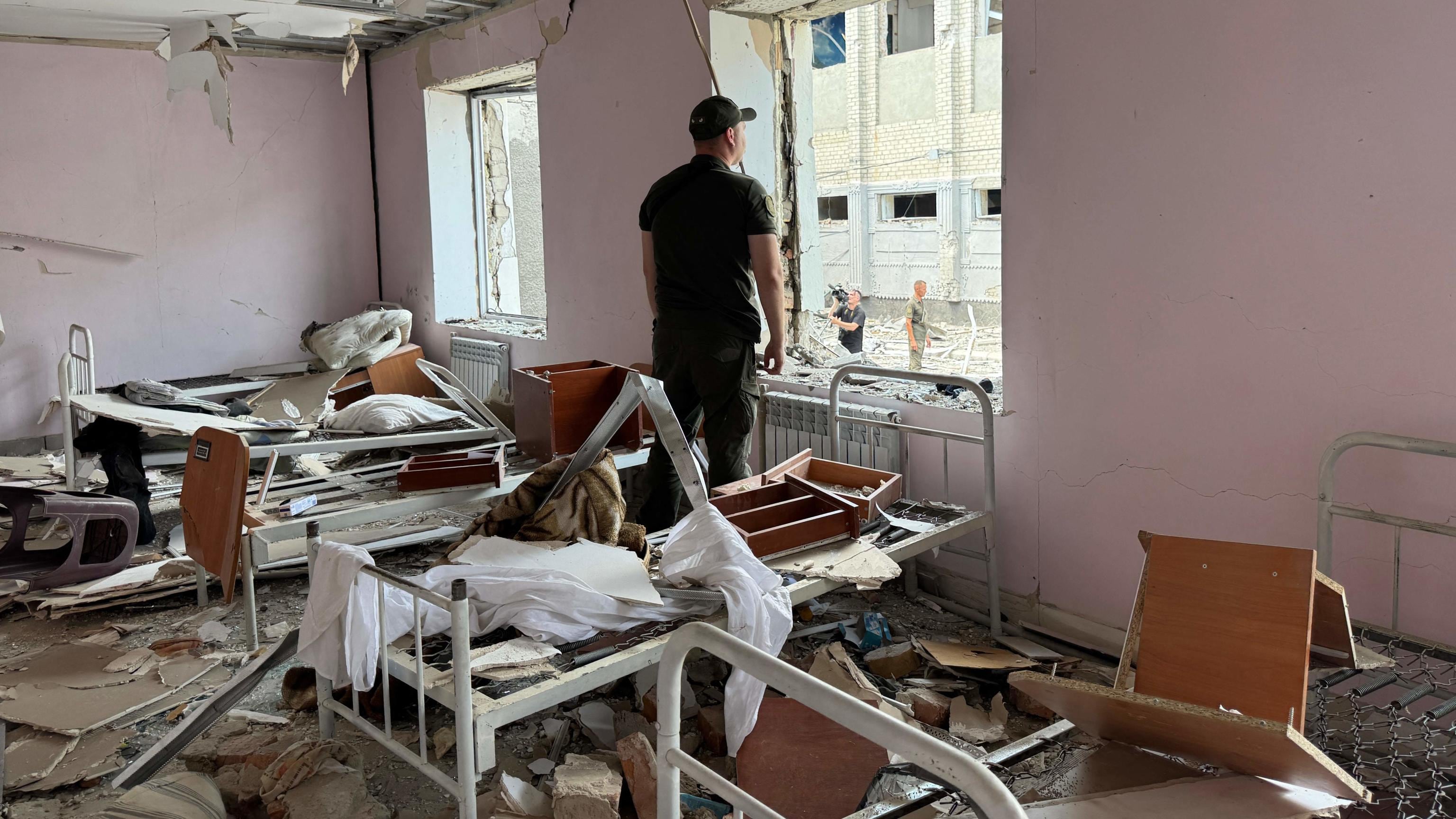 Ucraina, cala il sostegno alla guerra: sempre più cittadini favorevoli alla pace con Putin