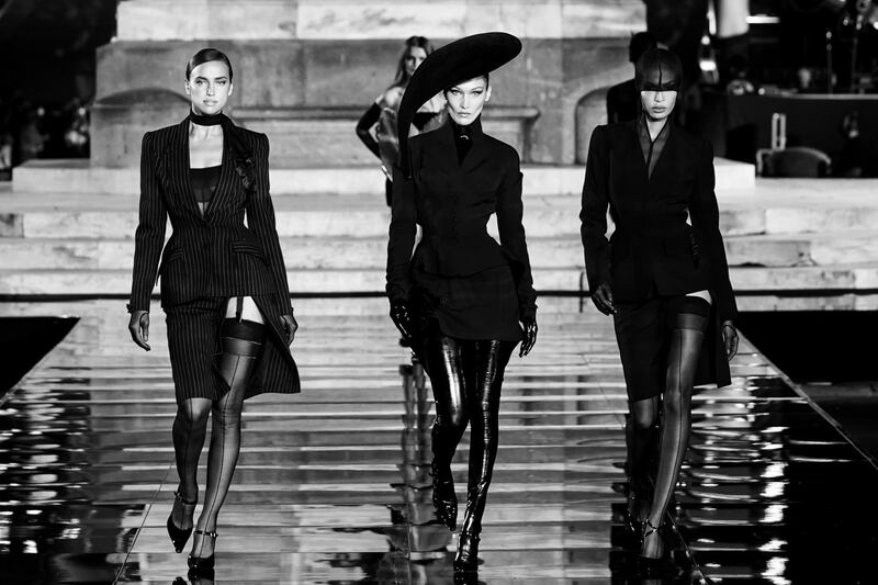 Irina Shayk più sexy che mai sulle passerelle italiane 4