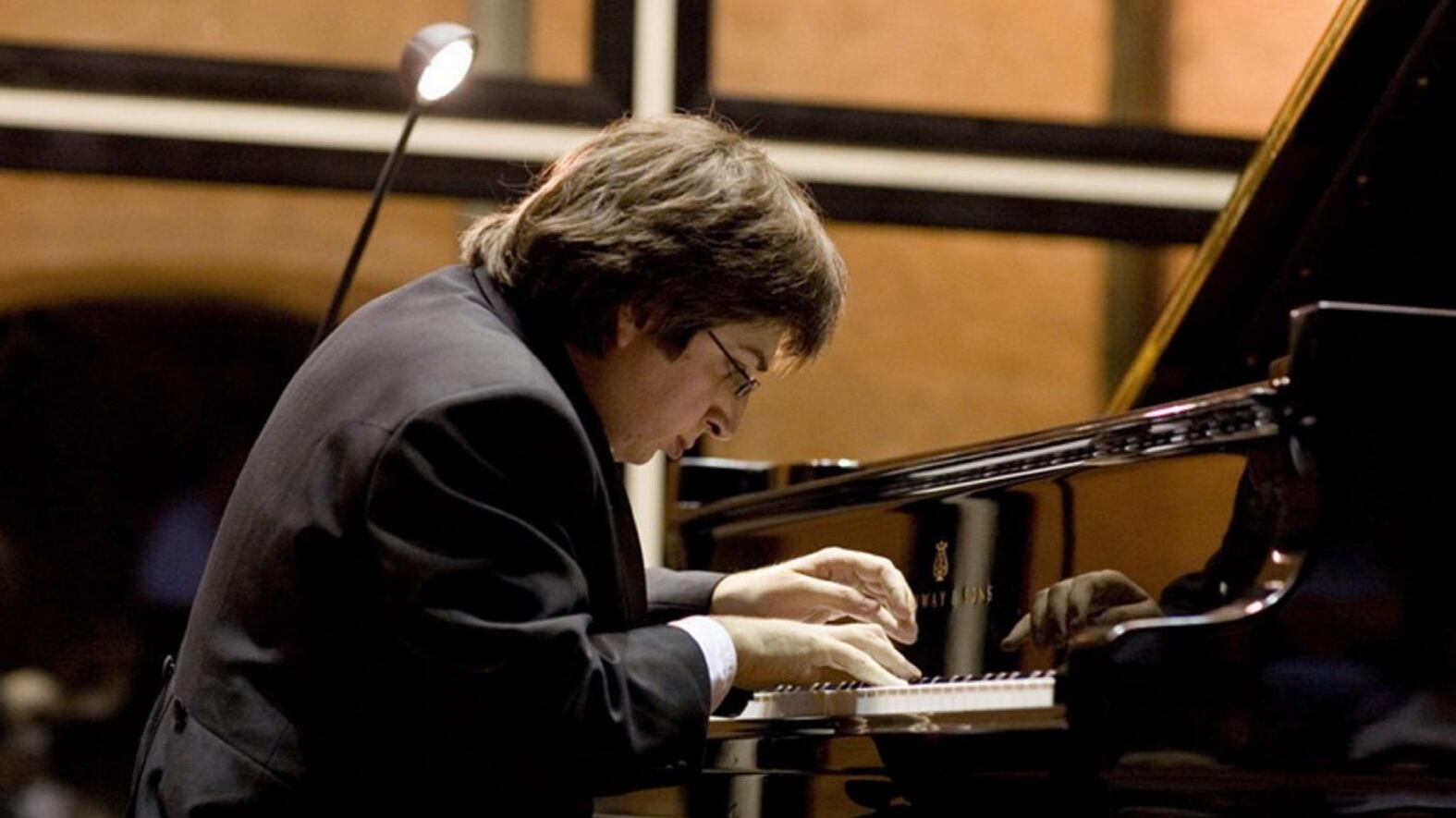 Concerto a 3mila metri il piano arriva dal cielo