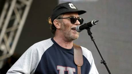 Da De Gregori a Guccini: il Pd è rimasto senza voce