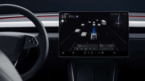 Tesla Model Y 2025: guarda la gallery del nuovo modello 14