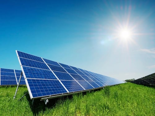 Fotovoltaico, la nanotecnologia apre una nuova era per le rinnovabili: i test UNIMORE su PhNEX di Bromance registrano fino al +8% di rendimento